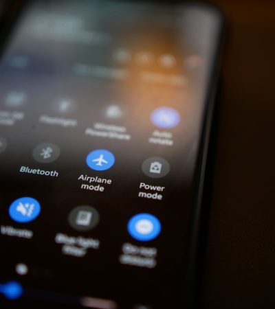 9 Reasons to Use Airplane Mode Even If You’re Not Traveling