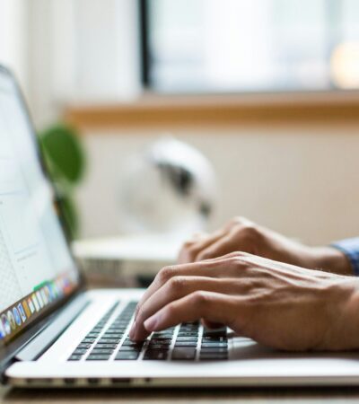 Is Your Business Losing Money Because Employees Can’t Use Tech?